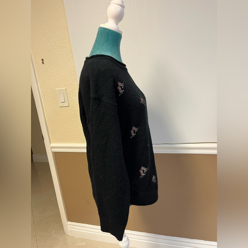 Ariat Women’s All Boots Sweatshirt Size XS Embroidered Western-Inspired Pullover - Picture 2 of 6